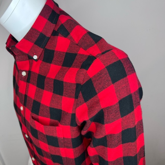 CLUB ROOM SIZE MEDIUM MENS RED & BLACK PLAID CHECKERED LONG SLEEVES SHIRT - Picture 2 of 16